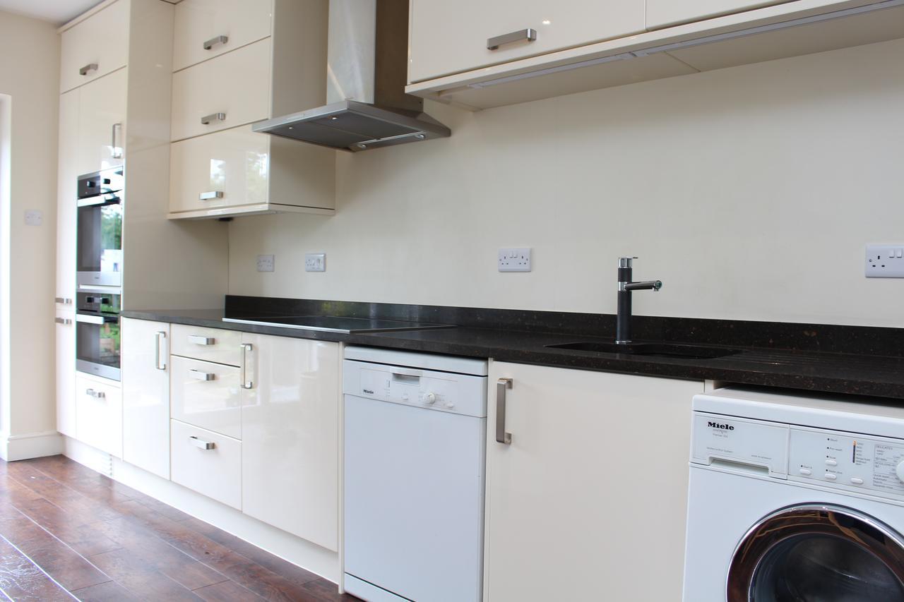 וויטני Laurels Guesthouse מראה חיצוני תמונה